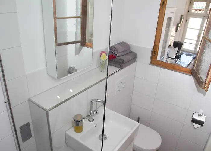 Gaestezimmer Mittelgasse Lägenhet *